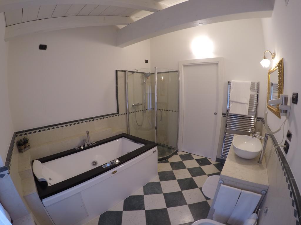 Garda & Golf Bed & Breakfast Caprino Veronese Phòng bức ảnh